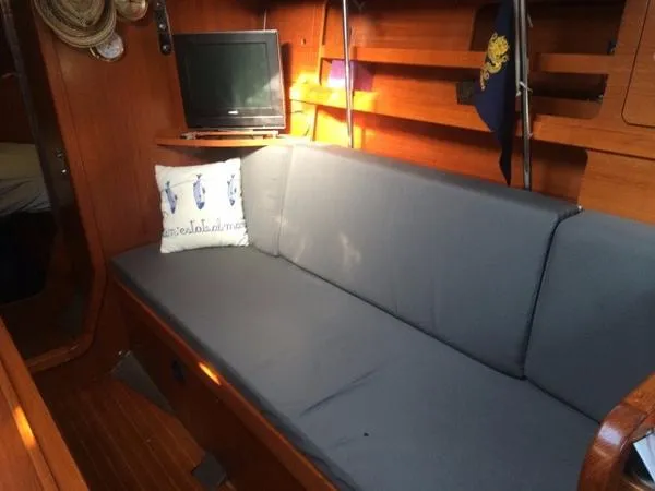 Slide: The Image of Grand Soleil GS39 Cruiser 1985 - 11