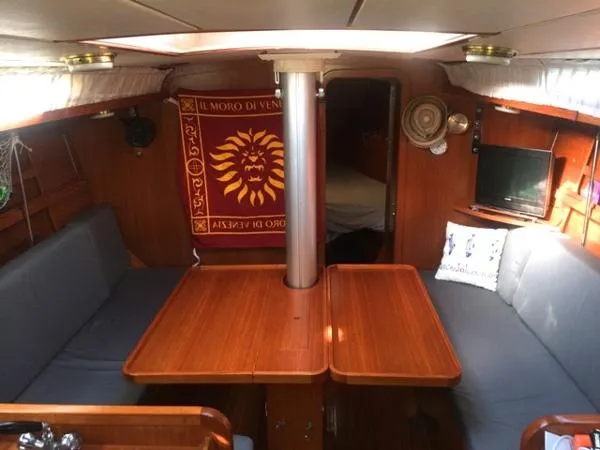 Slide: The Image of Grand Soleil GS39 Cruiser 1985 - 9