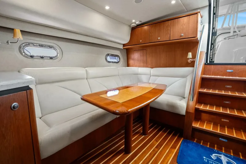 Slide: The Image of 2007 Tiara Yachts 4300 Sovran - Salon - 15