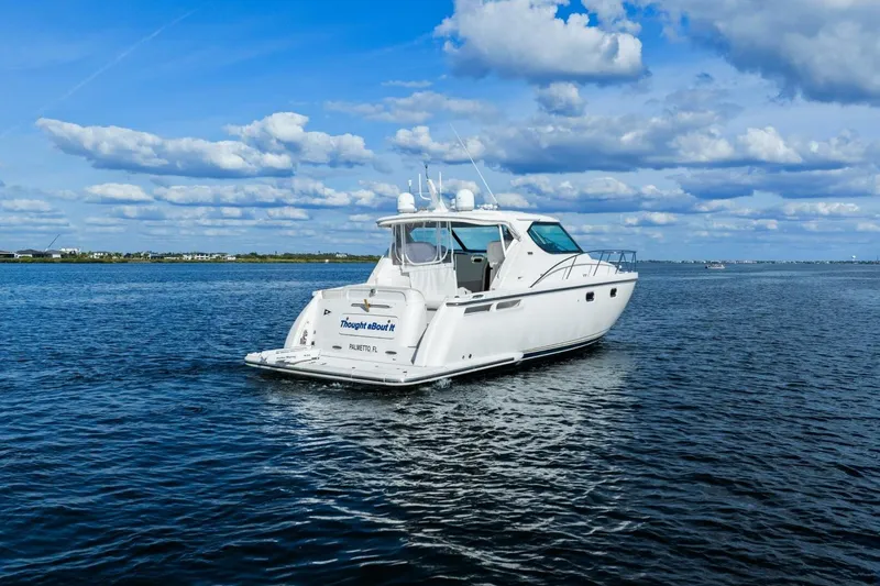 Slide: The Image of 2007 Tiara Yachts 4300 Sovran - Profile - 43