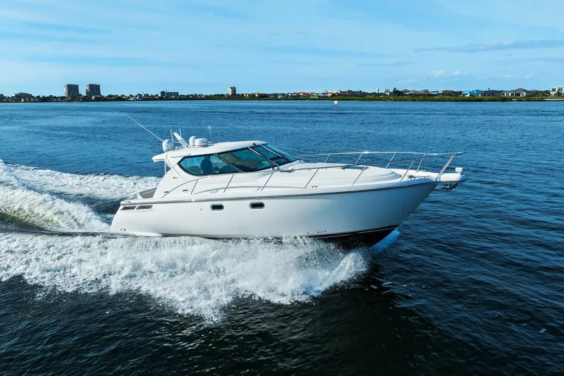 Slide: The Image of 2007 Tiara Yachts 4300 Sovran - Profile - 52