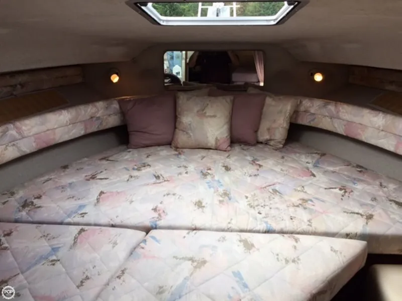 Slide: The Image of Sea Ray 290 Sundancer 1993 - 2