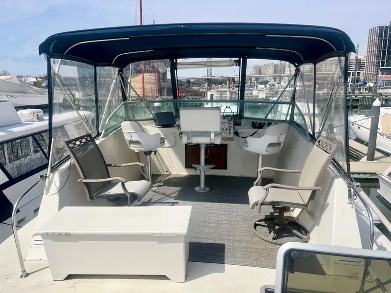 Slide: The Image of Flybridge Deck - 24