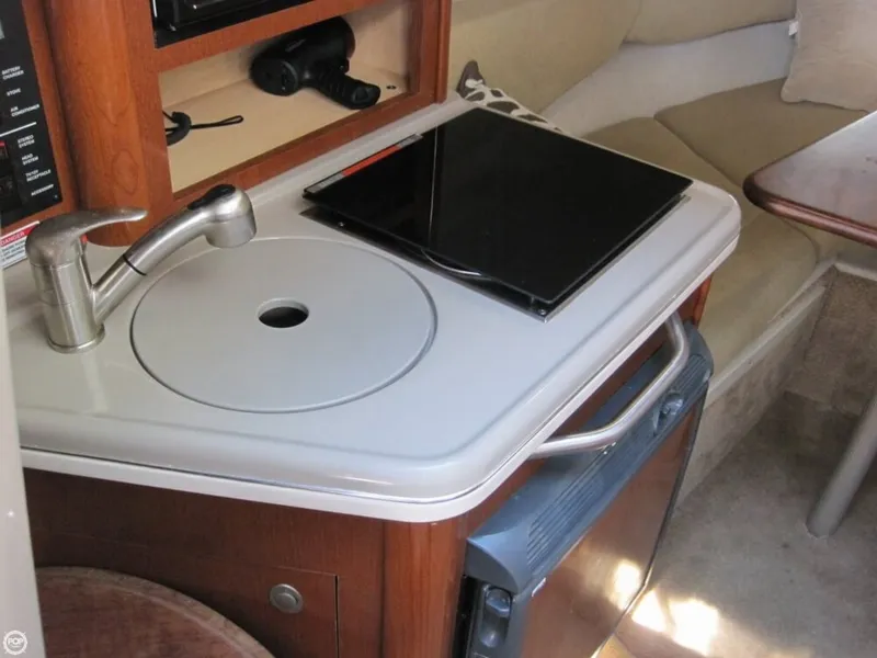 Slide: The Image of Sea Ray 240 Sundancer 2008 - 10