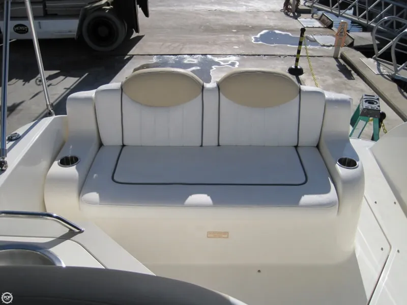 Slide: The Image of Sea Ray 240 Sundancer 2008 - 7