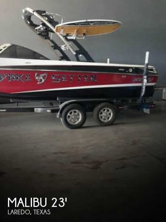 Slide: The Image of Malibu Wakesetter 23 LSV 2011 - 0