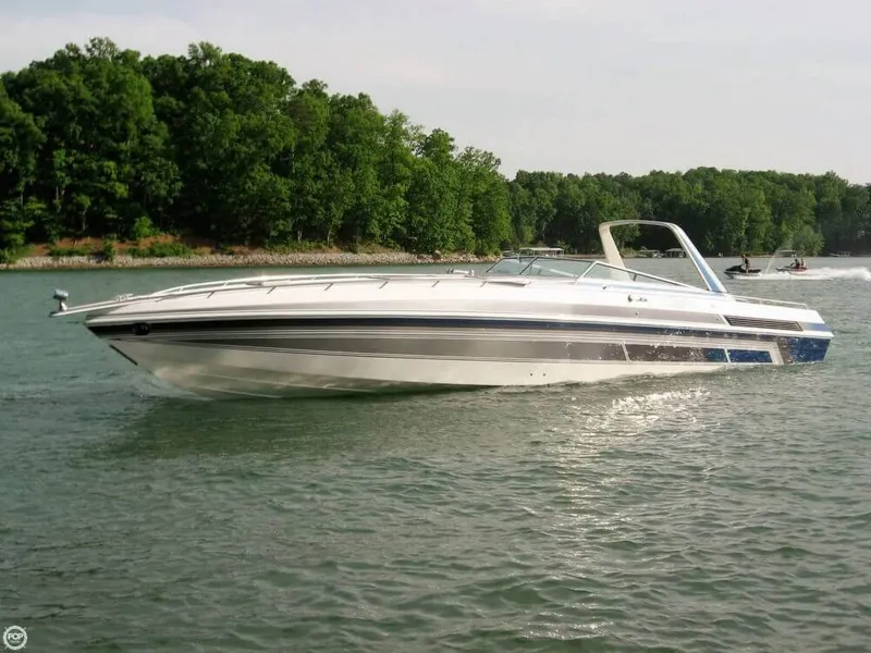 Slide: The Image of Wellcraft 42 Excalibur Eagle 1986 - 4