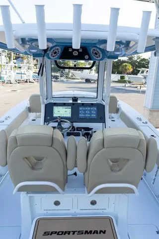 Slide: The Image of Sportsman Heritage 261 Center Console 2026 - 47