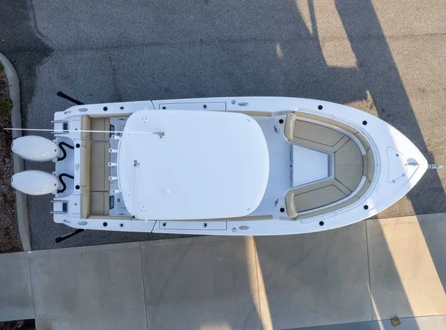Slide: The Image of Sportsman Heritage 261 Center Console 2026 - 7
