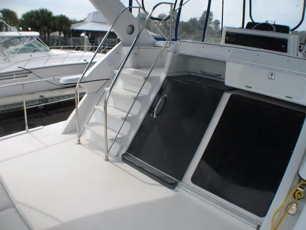 Slide: The Image of Wellcraft 43 San Remo 1989 - 3