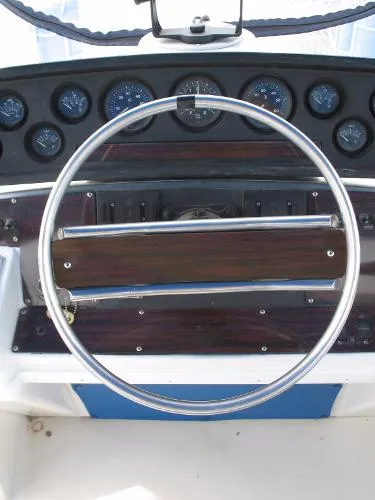 Slide: The Image of Wellcraft 43 San Remo 1989 - 9