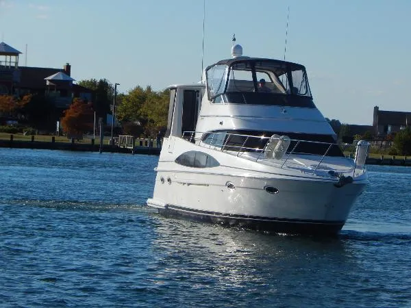 Slide: The Image of Carver Yachts 396 Motor Yacht 2002 - 10