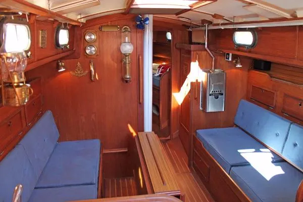 Slide: The Image of Cape Dory 36 Cutter 1981 - 8