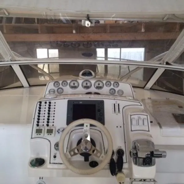 Slide: The Image of Fountain 33 Sportfish Cruiser 2006 - 5