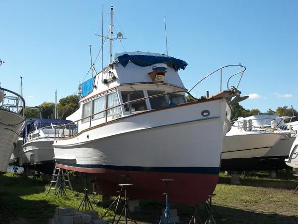 Slide: The Image of Grand Banks 32 Sedan 1978 - 2