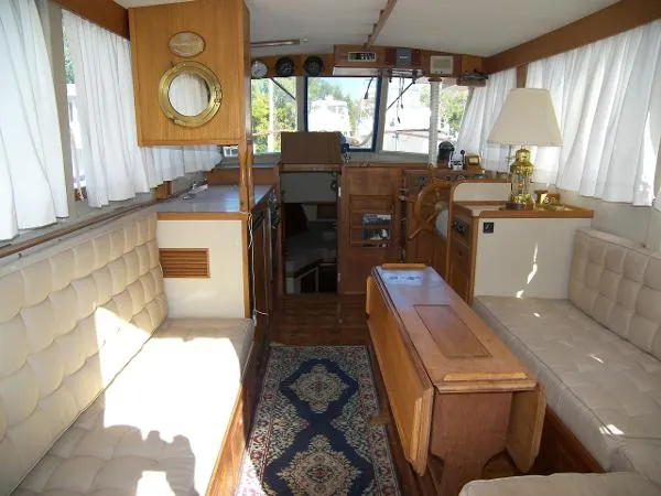 Slide: The Image of Grand Banks 32 Sedan 1978 - 8