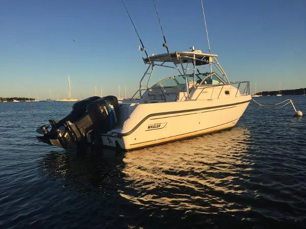 Slide: The Image of Boston Whaler 275 Conquest 2002 - 3