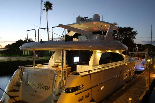 Slide: The Image of Horizon 76 Motoryacht 2006 - 4