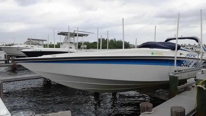 Slide: The Image of Sonic USA Boats SS 35 1992 - 2
