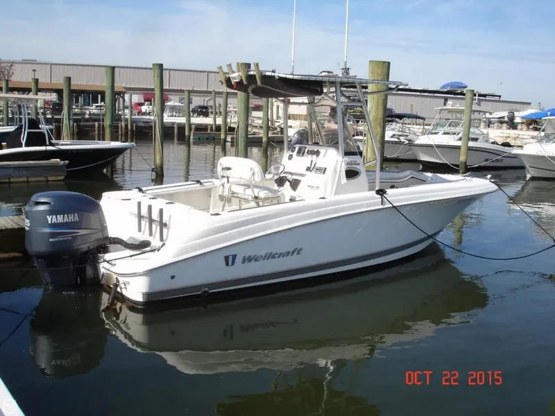 Slide: The Image of Wellcraft 232 Fisherman 2007 - 6