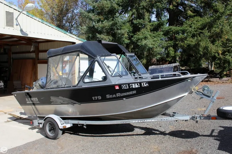 Slide: The Image of Hewescraft 179 Sea Runner 1999 - 5
