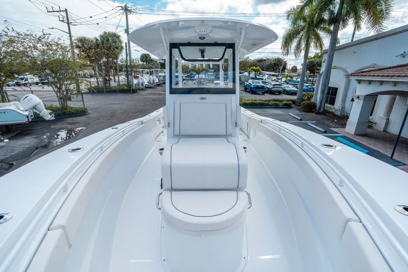 Slide: The Image of Sea Hunt Gamefish 28 Coffin Box 2026 - 26