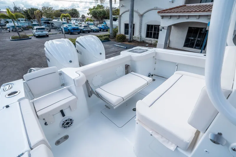 Slide: The Image of Sea Hunt Gamefish 28 Coffin Box 2026 - 10