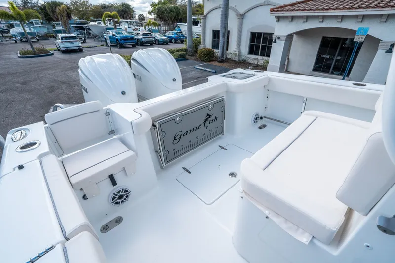 Slide: The Image of Sea Hunt Gamefish 28 Coffin Box 2026 - 9