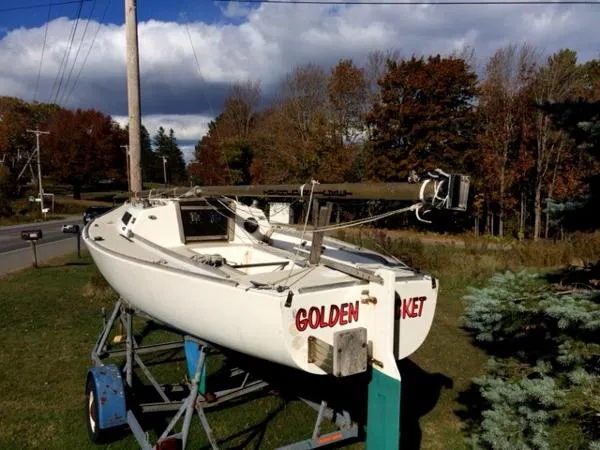 Slide: The Image of J/Boats J/22 1983 - 2