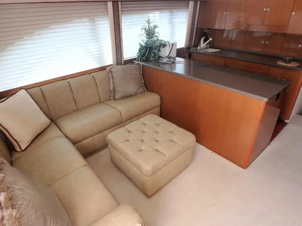 Slide: The Image of Post Marine 53 Convertible 2006 - 10