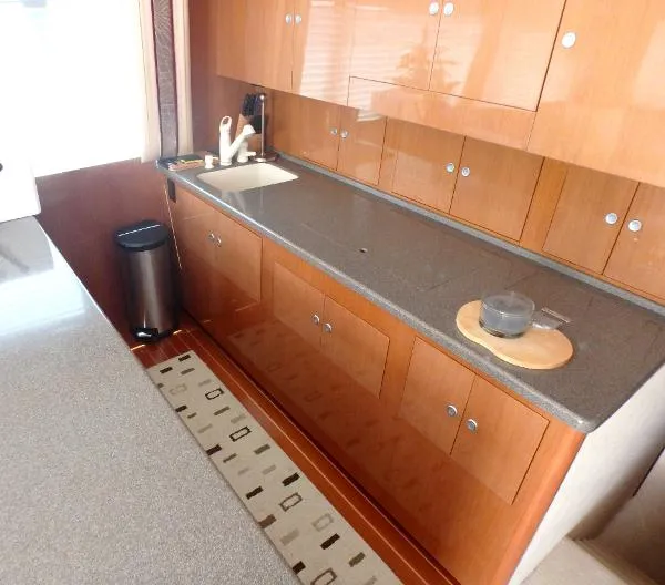 Slide: The Image of Post Marine 53 Convertible 2006 - 11
