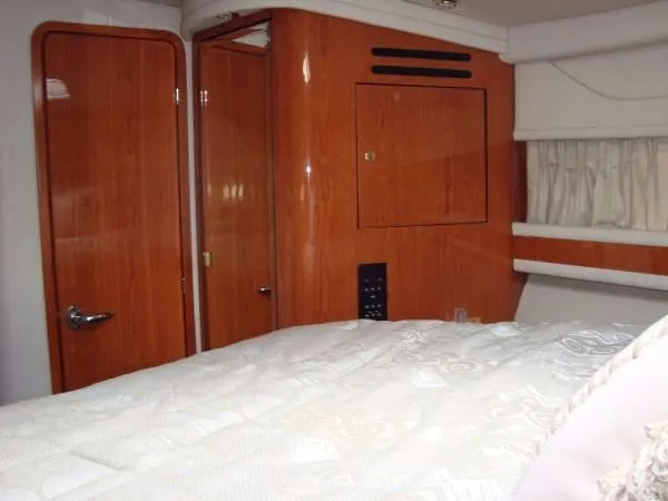 Slide: The Image of Sea Ray 460 Sundancer 2000 - 8