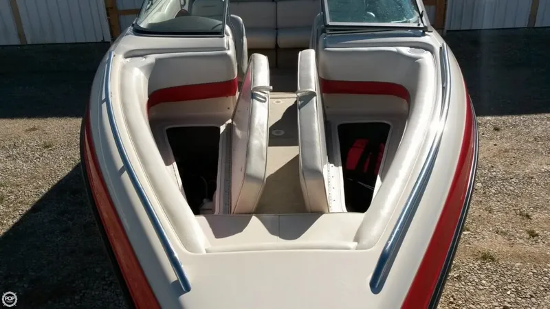 Slide: The Image of Crownline Boats 225 BR 1999 - 3