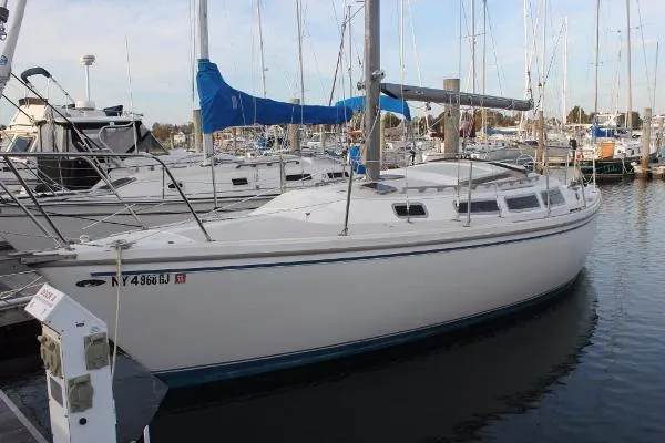 Slide: The Image of Catalina 30 Tall Rig 1981 - 1