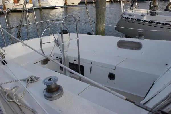 Slide: The Image of Catalina 30 Tall Rig 1981 - 3