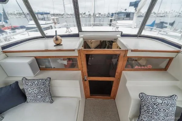 Slide: The Image of Lien Hwa MK III Sundeck Trawler 1987 - 10