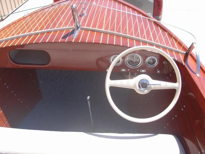 Slide: The Image of Chris-Craft Sportsman Deluxe 1954 - 10