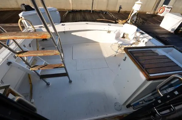 Slide: The Image of Viking 35 Convertible 1981 - 11