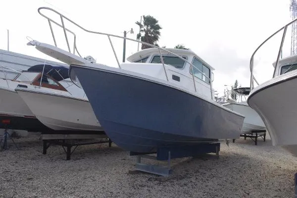 Slide: The Image of Parker Marine 2520 XLD Sport Cabin 2016 - 0