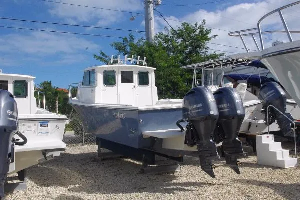 Slide: The Image of Parker Marine 2520 XLD Sport Cabin 2016 - 1