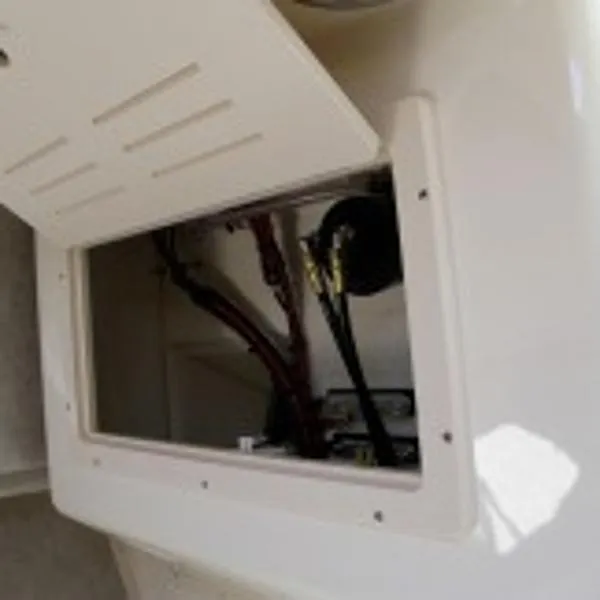Slide: The Image of Parker Marine 2520 XLD Sport Cabin 2016 - 6
