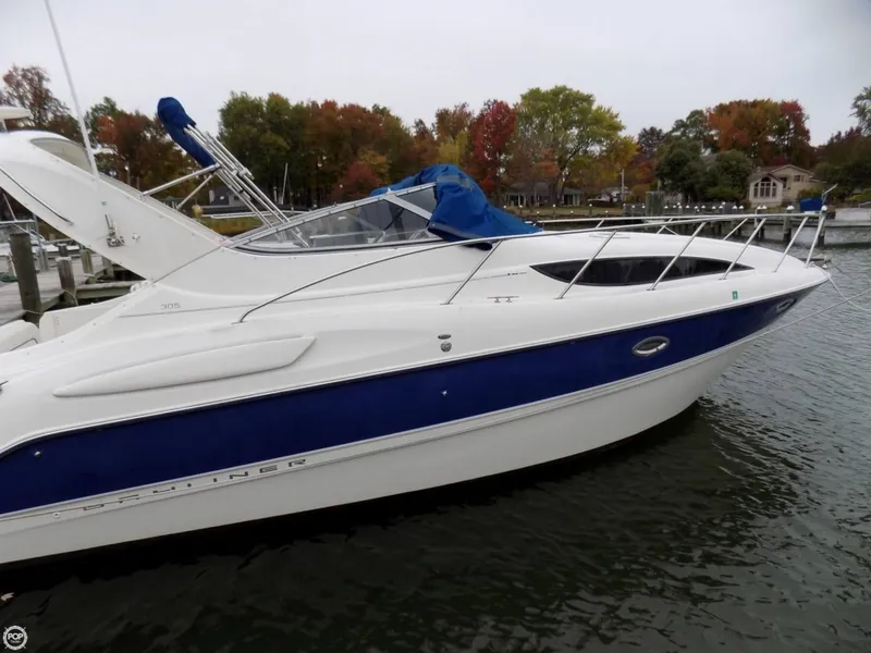 Slide: The Image of Bayliner 305 2005 - 1