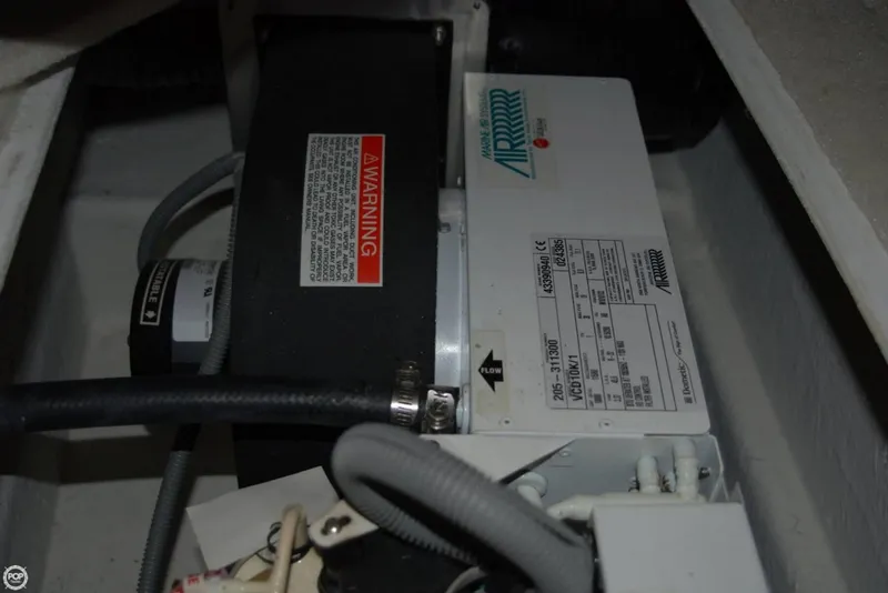 Slide: The Image of Bayliner 305 2005 - 11