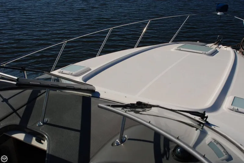 Slide: The Image of Bayliner 305 2005 - 6
