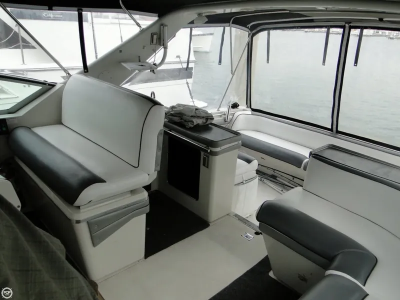 Slide: The Image of Wellcraft 43 Portofino 1987 - 9