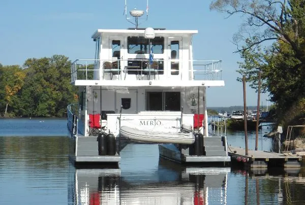 Slide: The Image of Power Catamaran Flybridge 2014 - 3
