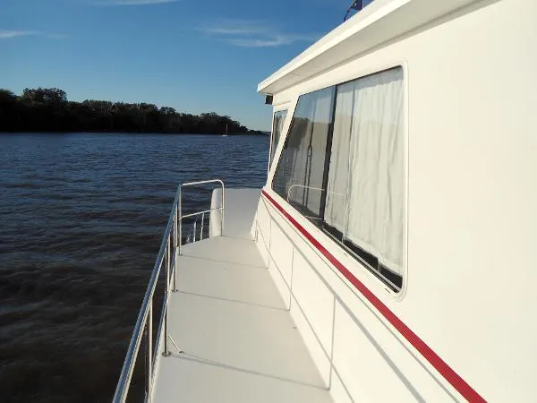 Slide: The Image of Power Catamaran Flybridge 2014 - 4