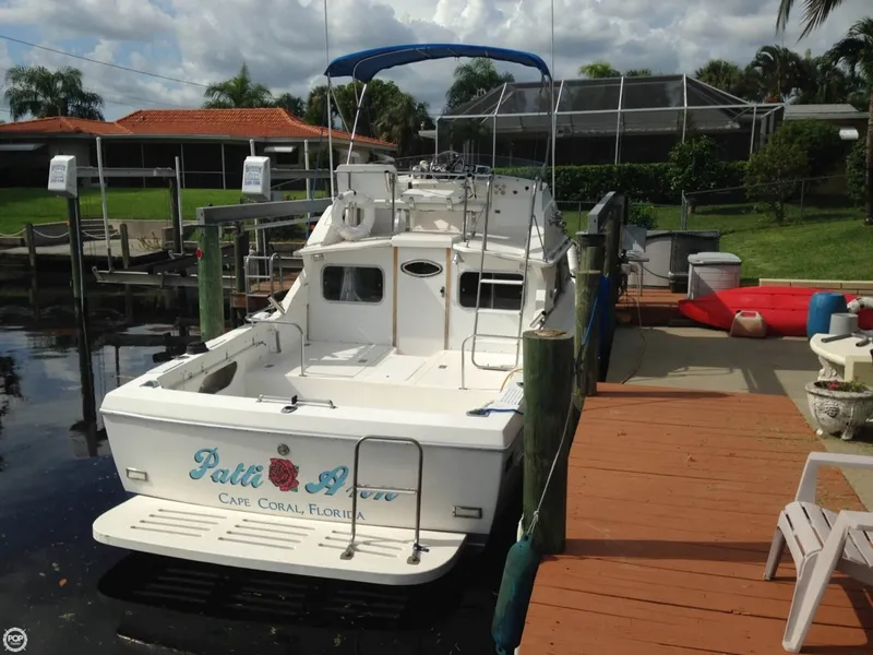 Slide: The Image of Bertram Fly Bridge Cruiser II 1983 - 3