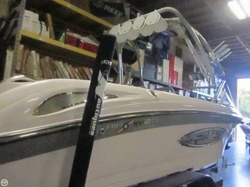 Slide: The Image of Correct Craft Air Nautique SV-211 Limited 2005 - 2