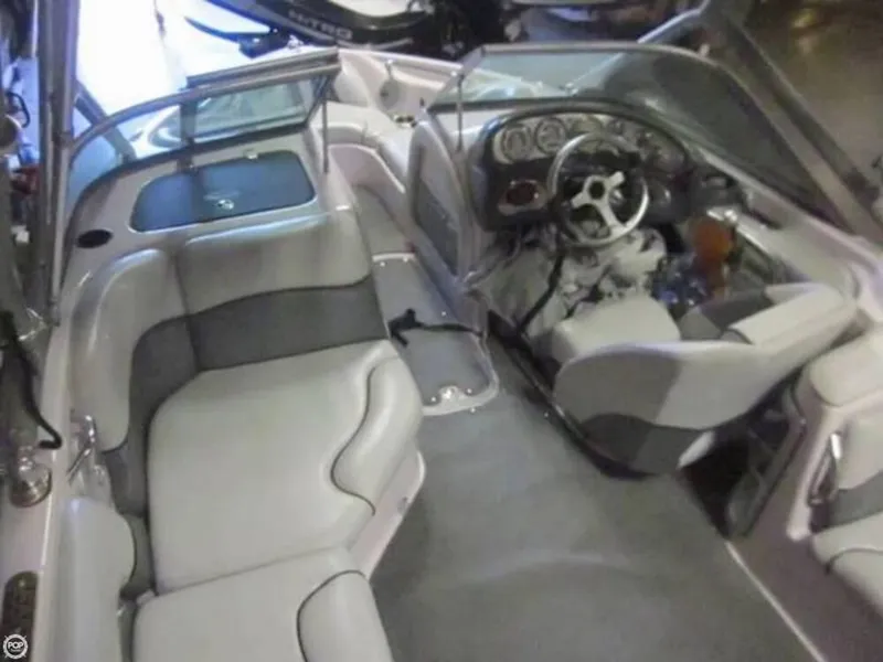 Slide: The Image of Correct Craft Air Nautique SV-211 Limited 2005 - 4